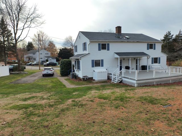 28 McLaughlin Terrace, Derby, CT 06418