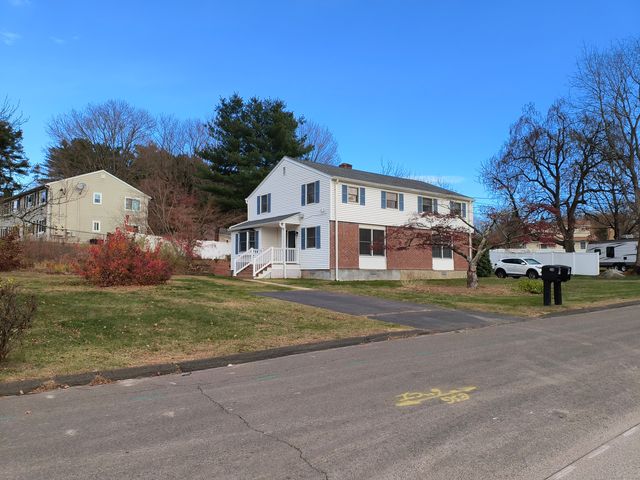 28 McLaughlin Terrace, Derby, CT 06418