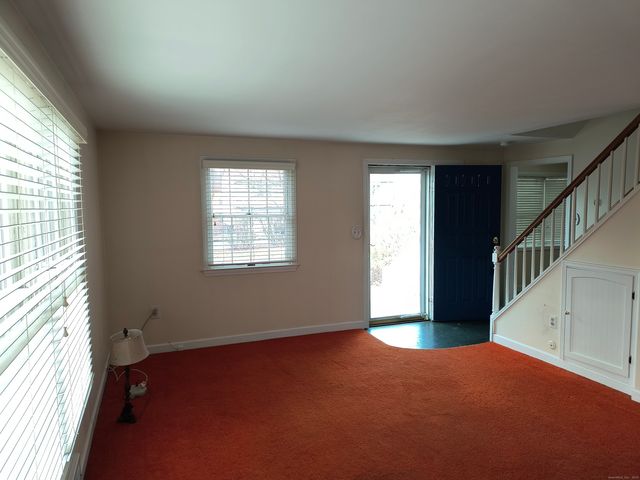 28 McLaughlin Terrace, Derby, CT 06418