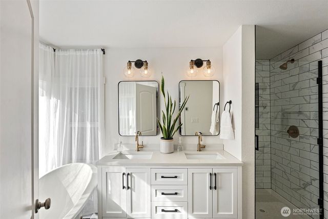 13114 Sunridge Way E, Puyallup, WA 98374