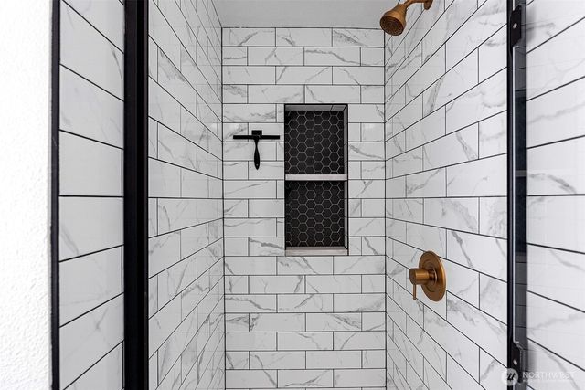 13114 Sunridge Way E, Puyallup, WA 98374