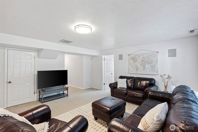 13114 Sunridge Way E, Puyallup, WA 98374