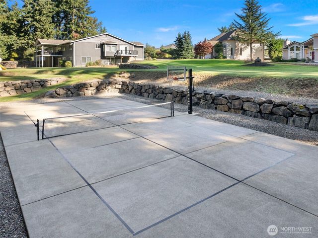 13114 Sunridge Way E, Puyallup, WA 98374