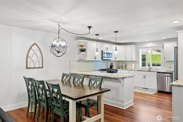 13114 Sunridge Way E, Puyallup, WA 98374