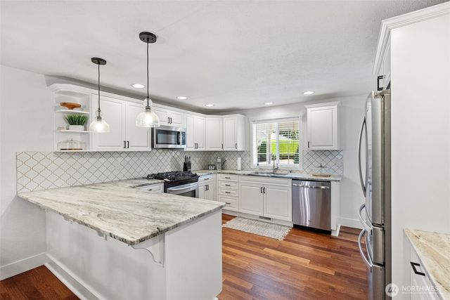 13114 Sunridge Way E, Puyallup, WA 98374