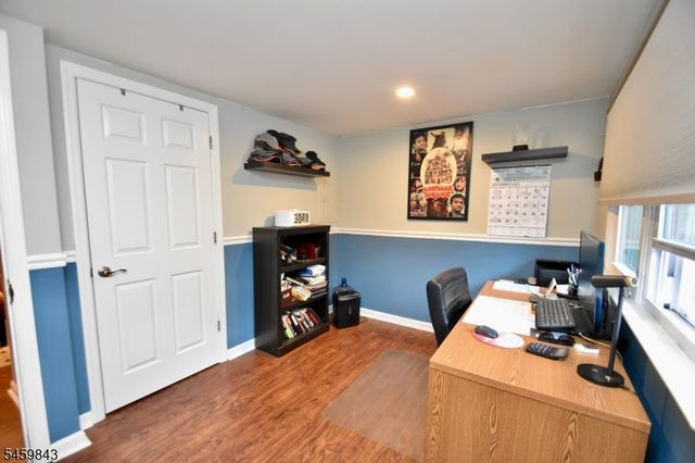 28 Yacht Club Dr, Jefferson Twp., NJ 07849