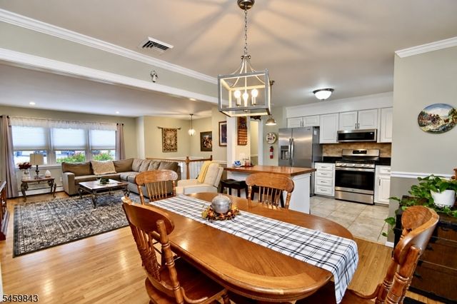 28 Yacht Club Dr, Jefferson Twp., NJ 07849