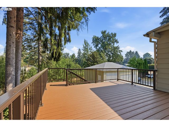 11765 Sw GAARDE St, Tigard, OR 97224