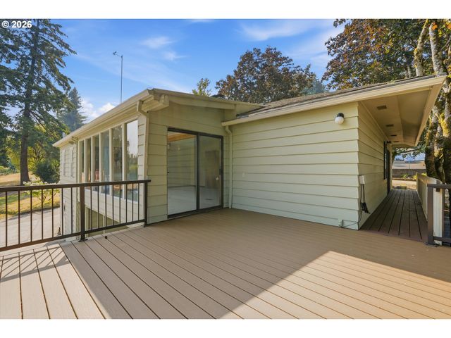 11765 Sw GAARDE St, Tigard, OR 97224
