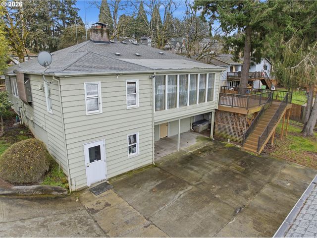11765 Sw GAARDE St, Tigard, OR 97224
