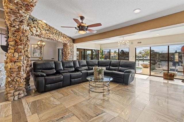 357 LA HACIENDA DRIVE, Indian Rocks Beach, FL 33785