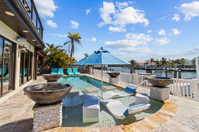 357 LA HACIENDA DRIVE, Indian Rocks Beach, FL 33785