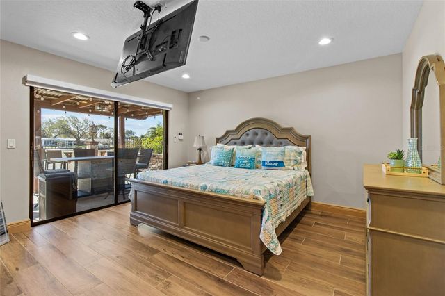 357 LA HACIENDA DRIVE, Indian Rocks Beach, FL 33785