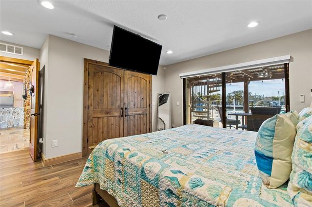 357 LA HACIENDA DRIVE, Indian Rocks Beach, FL 33785