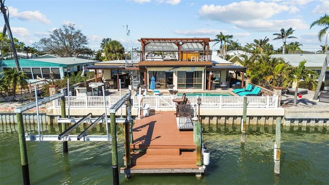357 LA HACIENDA DRIVE, Indian Rocks Beach, FL 33785