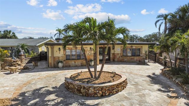 357 LA HACIENDA DRIVE, Indian Rocks Beach, FL 33785