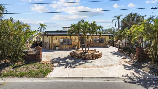 357 LA HACIENDA DRIVE, Indian Rocks Beach, FL 33785