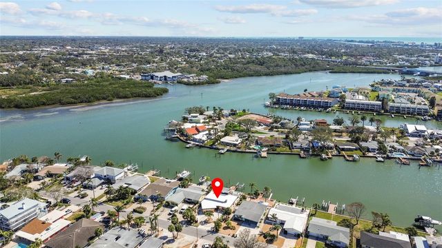 357 LA HACIENDA DRIVE, Indian Rocks Beach, FL 33785