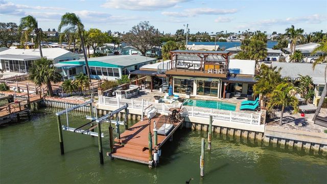 357 LA HACIENDA DRIVE, Indian Rocks Beach, FL 33785