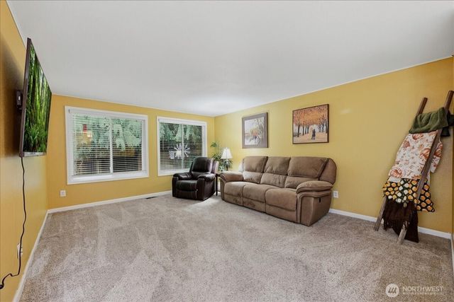 11825 Meridian Place SE, Lake Stevens, WA 98258