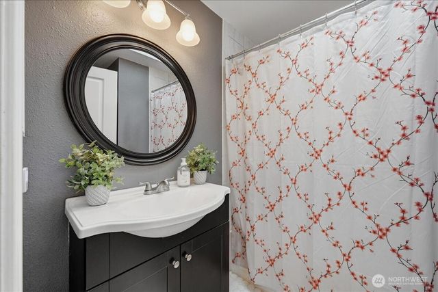 11825 Meridian Place SE, Lake Stevens, WA 98258