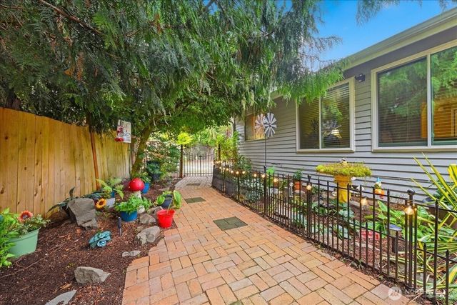 11825 Meridian Place SE, Lake Stevens, WA 98258