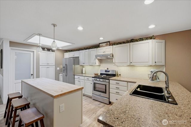 11825 Meridian Place SE, Lake Stevens, WA 98258