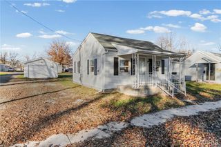 150 Maple Street, Carrollton, IL 62016