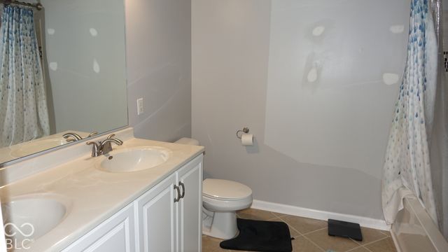 8140 Harshaw Drives, Indianapolis, IN 46239