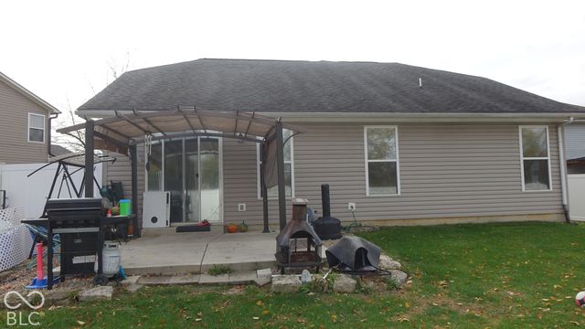 8140 Harshaw Drives, Indianapolis, IN 46239