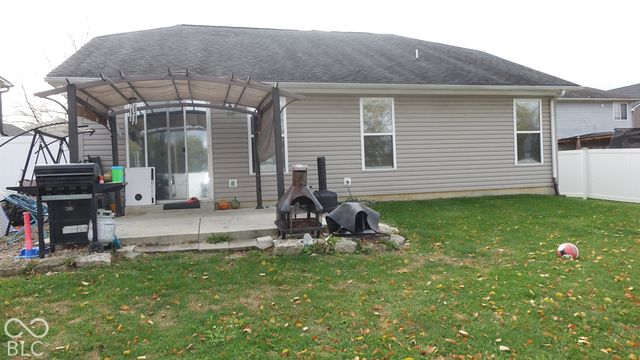 8140 Harshaw Drives, Indianapolis, IN 46239