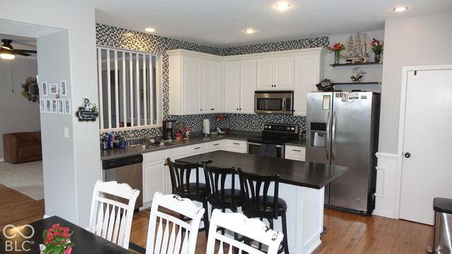 8140 Harshaw Drives, Indianapolis, IN 46239