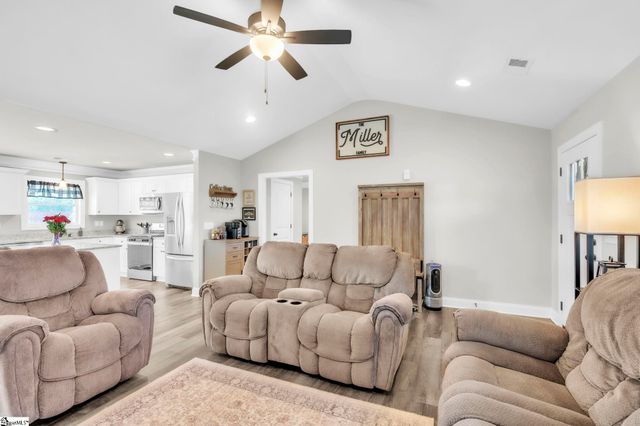437 Cherokee Creek Road, Gaffney, SC 29341