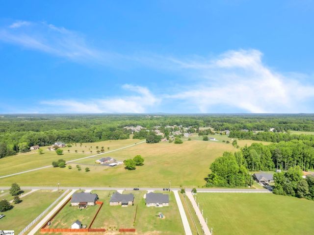 437 Cherokee Creek Road, Gaffney, SC 29341
