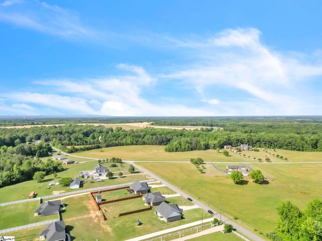 437 Cherokee Creek Road, Gaffney, SC 29341