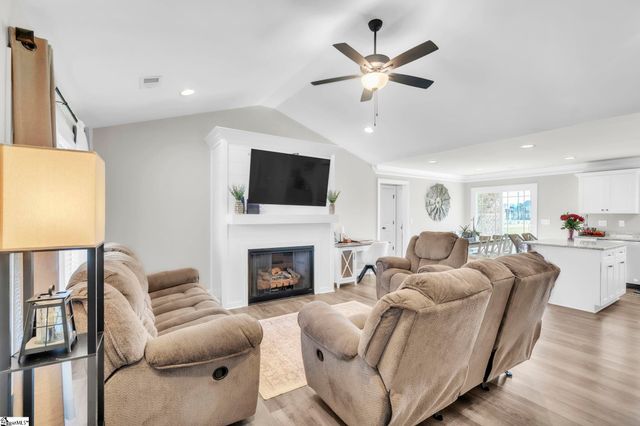 437 Cherokee Creek Road, Gaffney, SC 29341