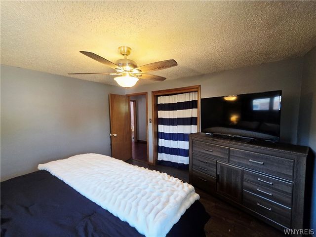 223 Collins Avenue, West Seneca, NY 14224