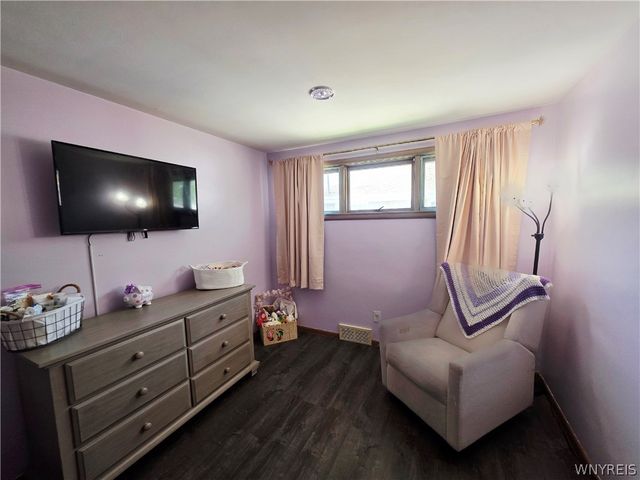 223 Collins Avenue, West Seneca, NY 14224
