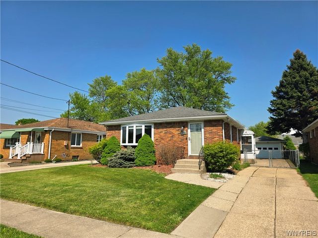 223 Collins Avenue, West Seneca, NY 14224