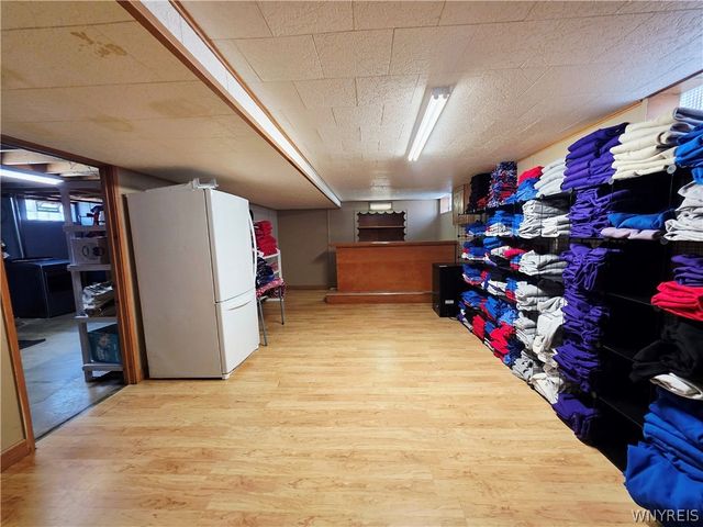 223 Collins Avenue, West Seneca, NY 14224