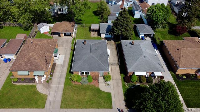 223 Collins Avenue, West Seneca, NY 14224