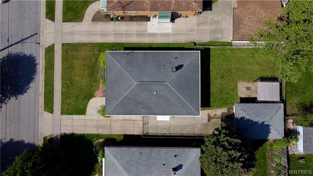 223 Collins Avenue, West Seneca, NY 14224