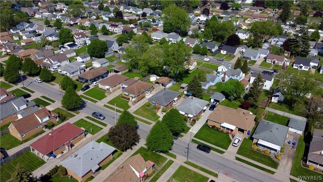 223 Collins Avenue, West Seneca, NY 14224
