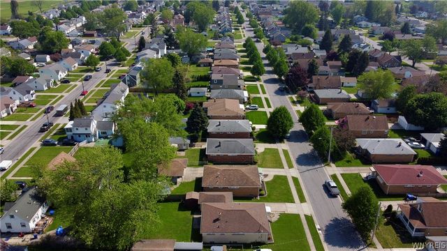 223 Collins Avenue, West Seneca, NY 14224