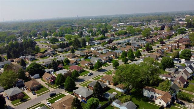 223 Collins Avenue, West Seneca, NY 14224