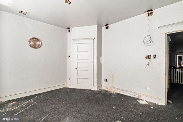 329 COBBS CREEK PKWY, Philadelphia, PA 19143