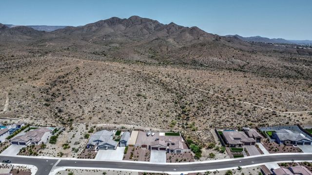 43607 N NATIONAL Court, New River, AZ 85087