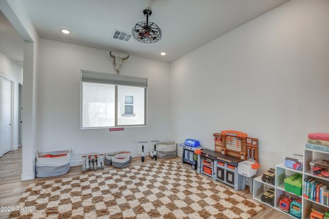 43607 N NATIONAL Court, New River, AZ 85087