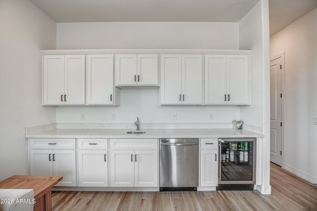 43607 N NATIONAL Court, New River, AZ 85087