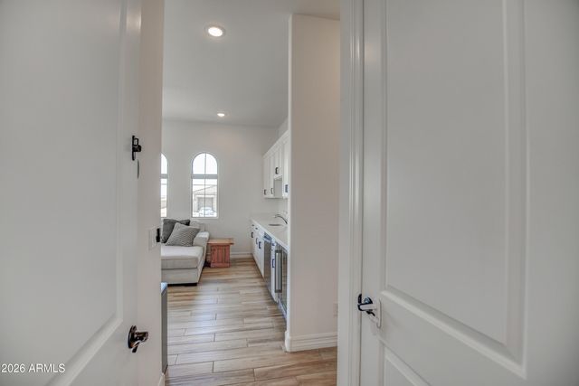 43607 N NATIONAL Court, New River, AZ 85087